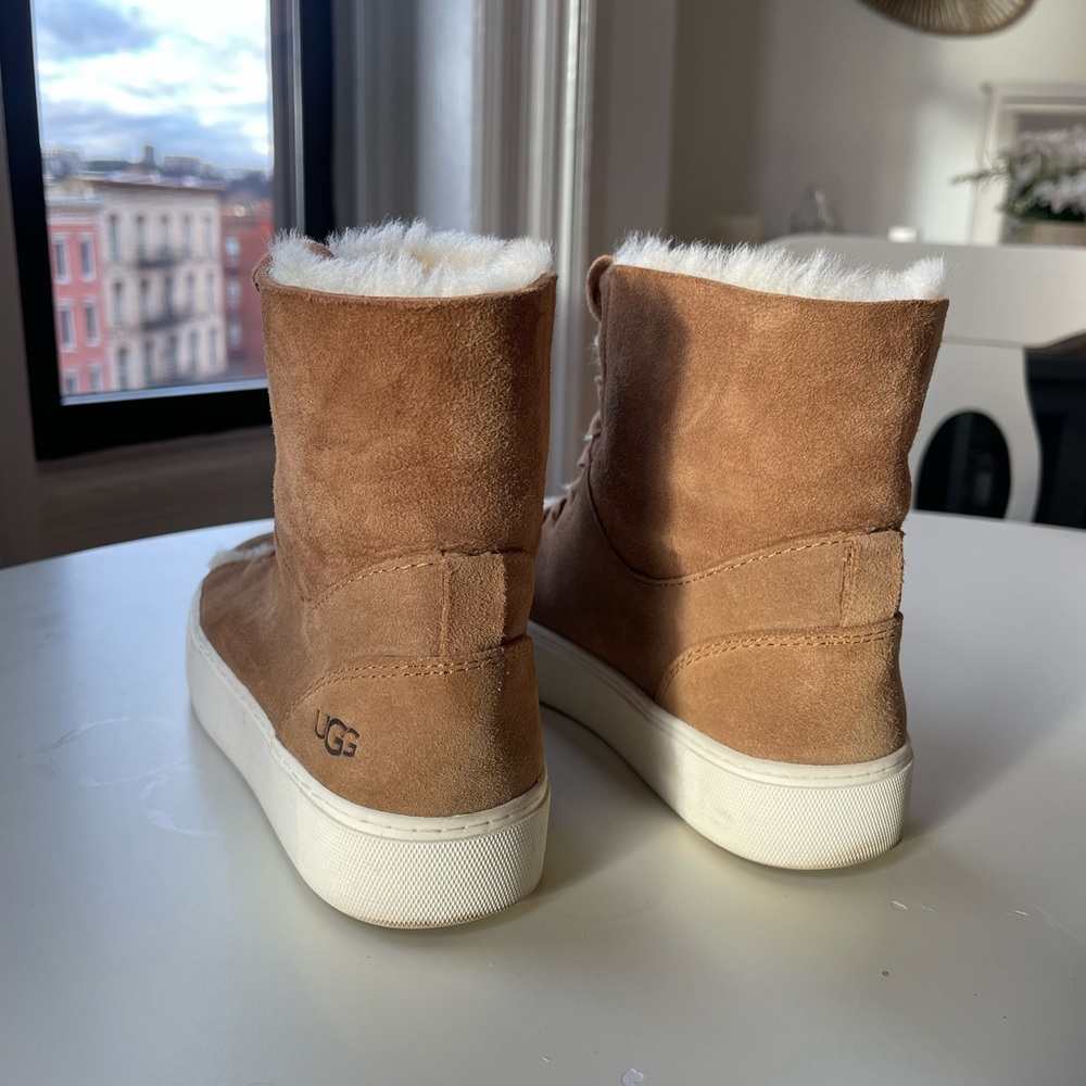 Women’s lace up Ugg boot size 7 - Picture 5 of 7